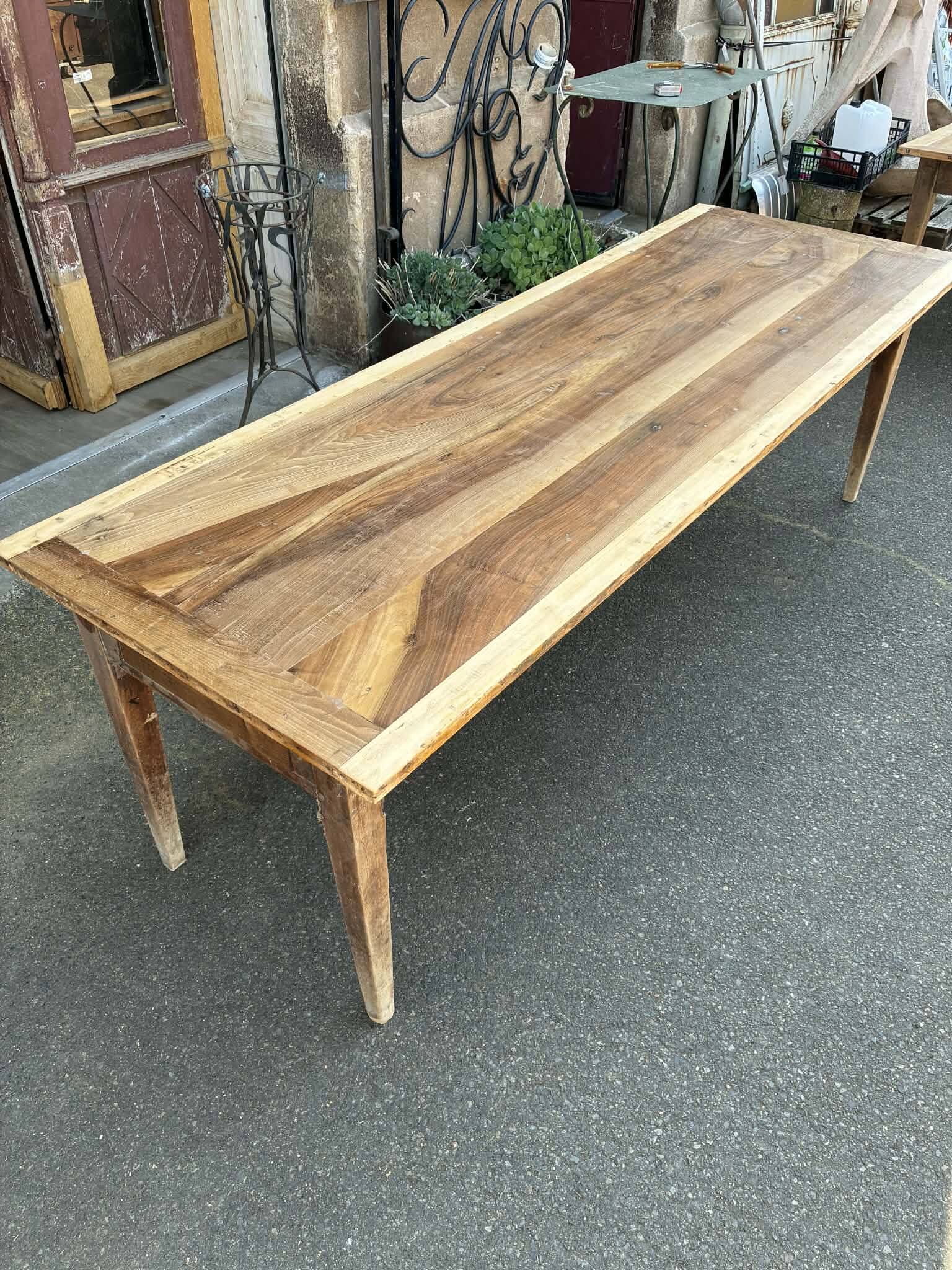 Table de salle à manger