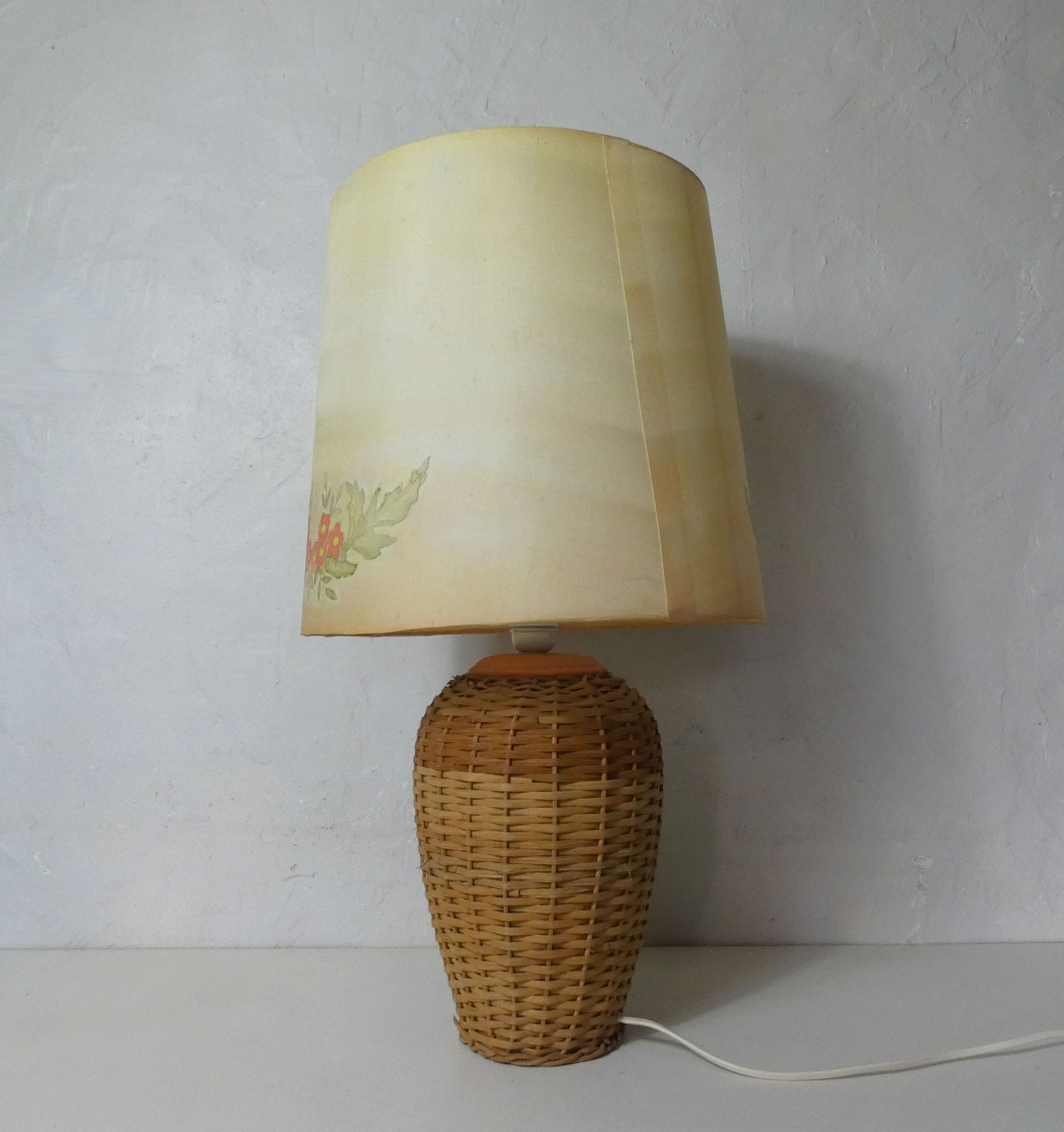 Rattan lamp and silk paint
