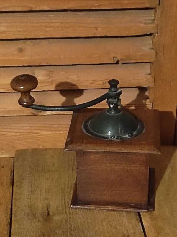 Coffee grinder wood kitchen peugeot