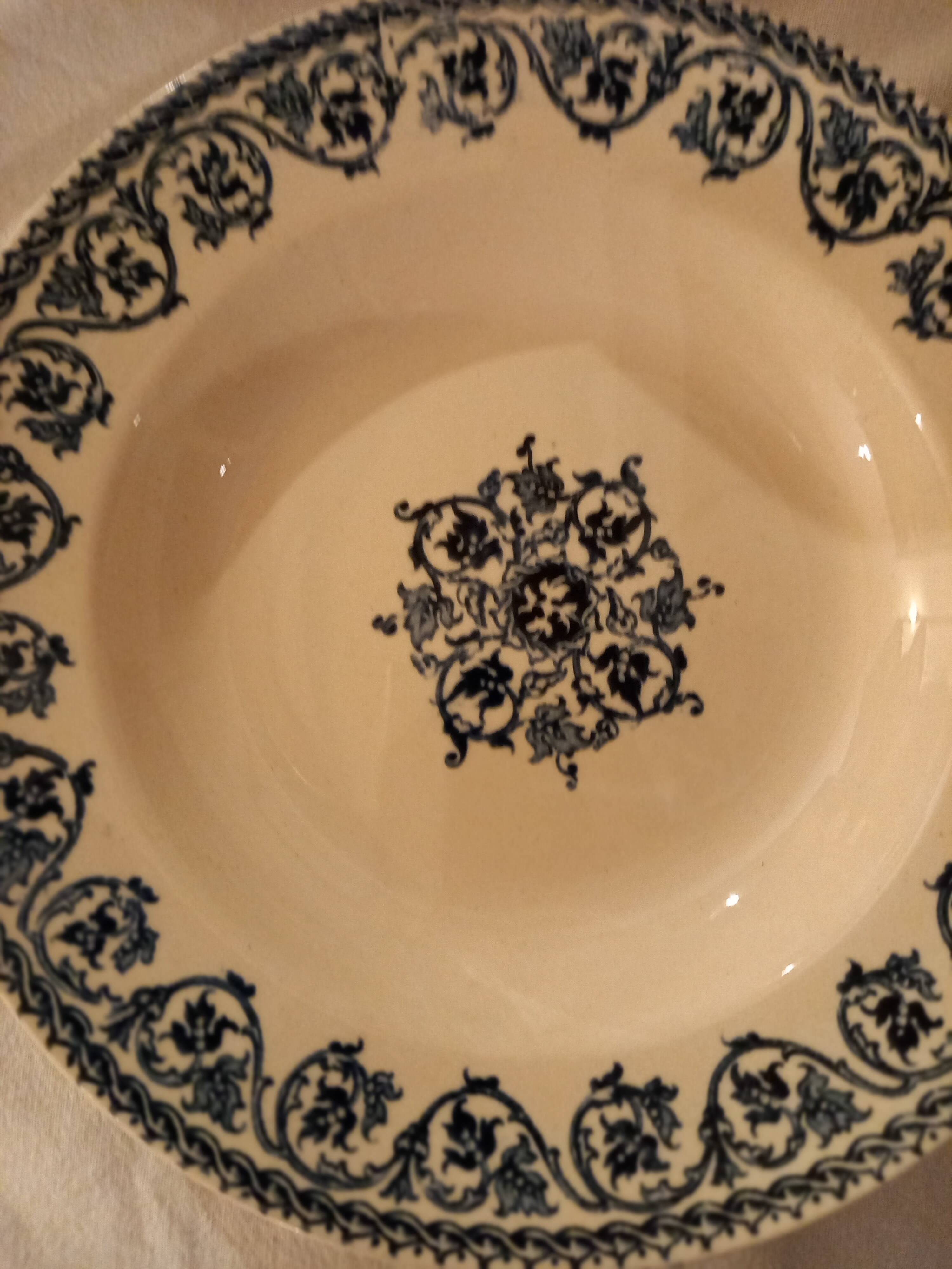 12 Terre de fer hollow plates, Brienne model, HB&Cie