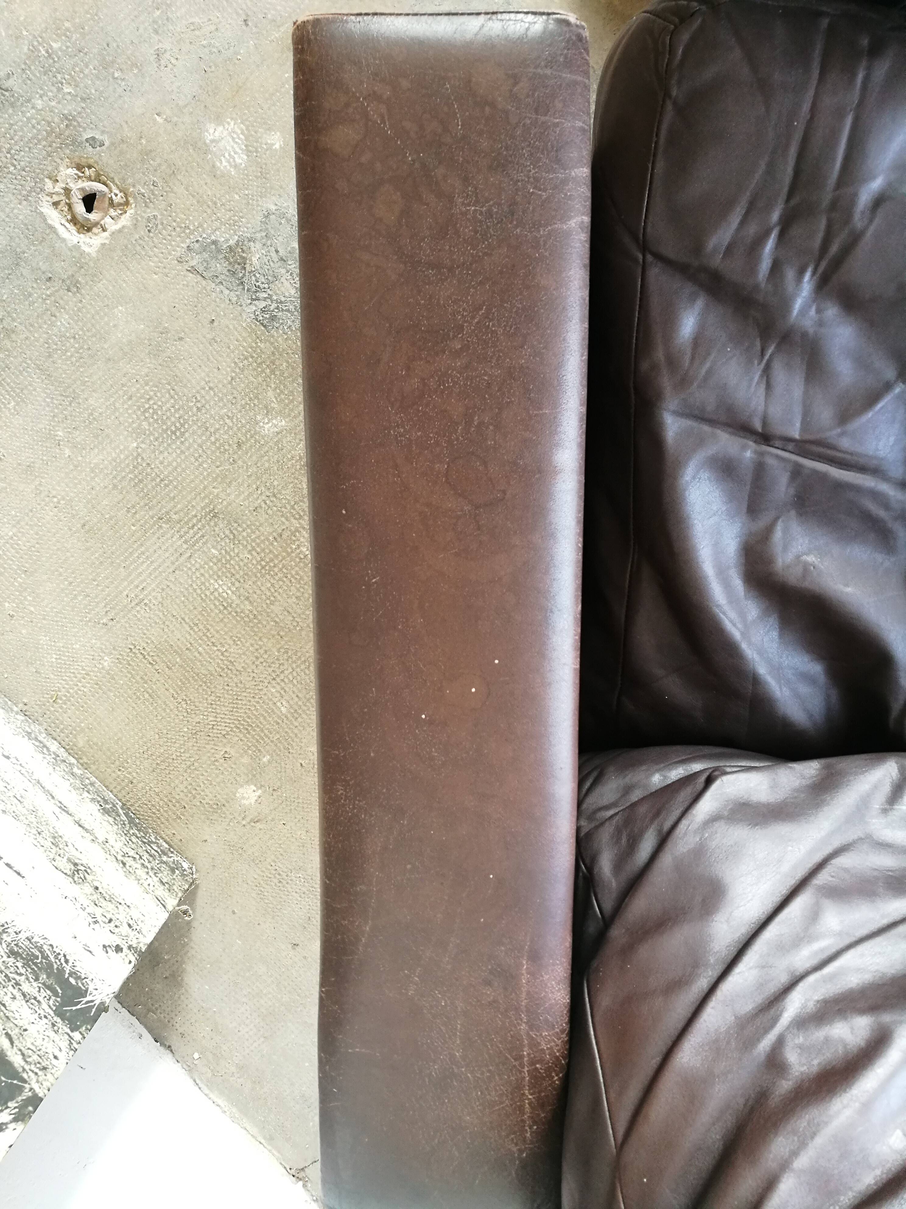 Leather armchair design 1980