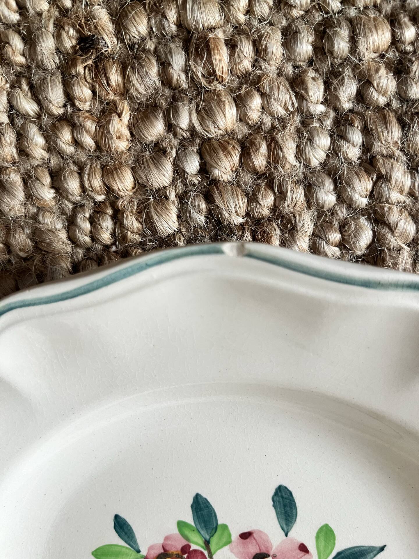 8 assiettes plates 