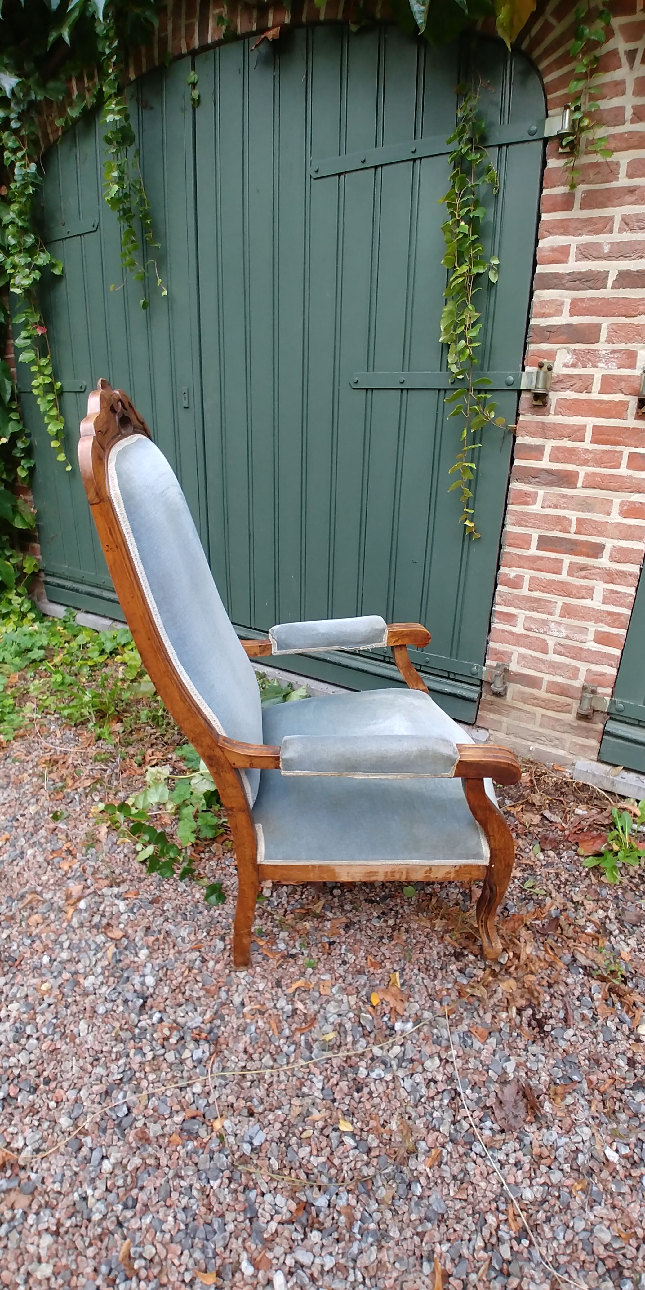 Voltaire chair