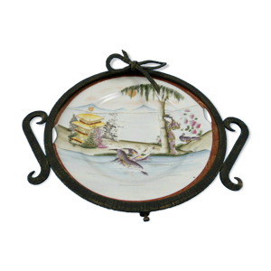 Assiette en porcelaine
