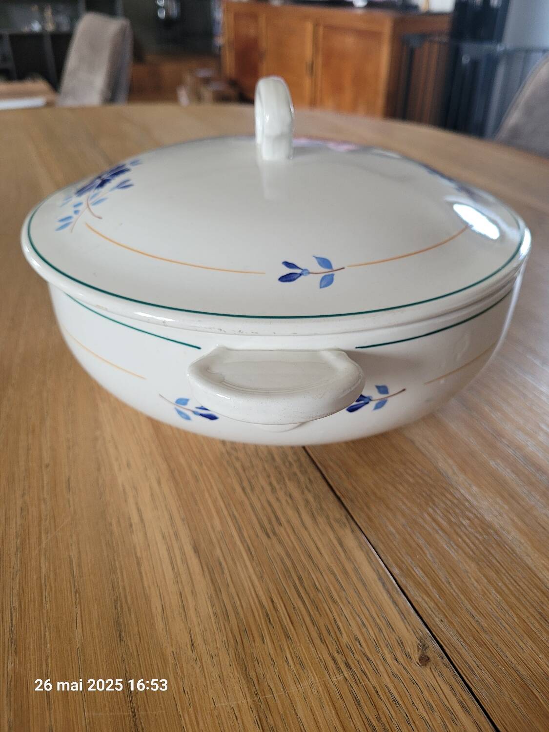 Soup tureen Moulin des Loups St Amand