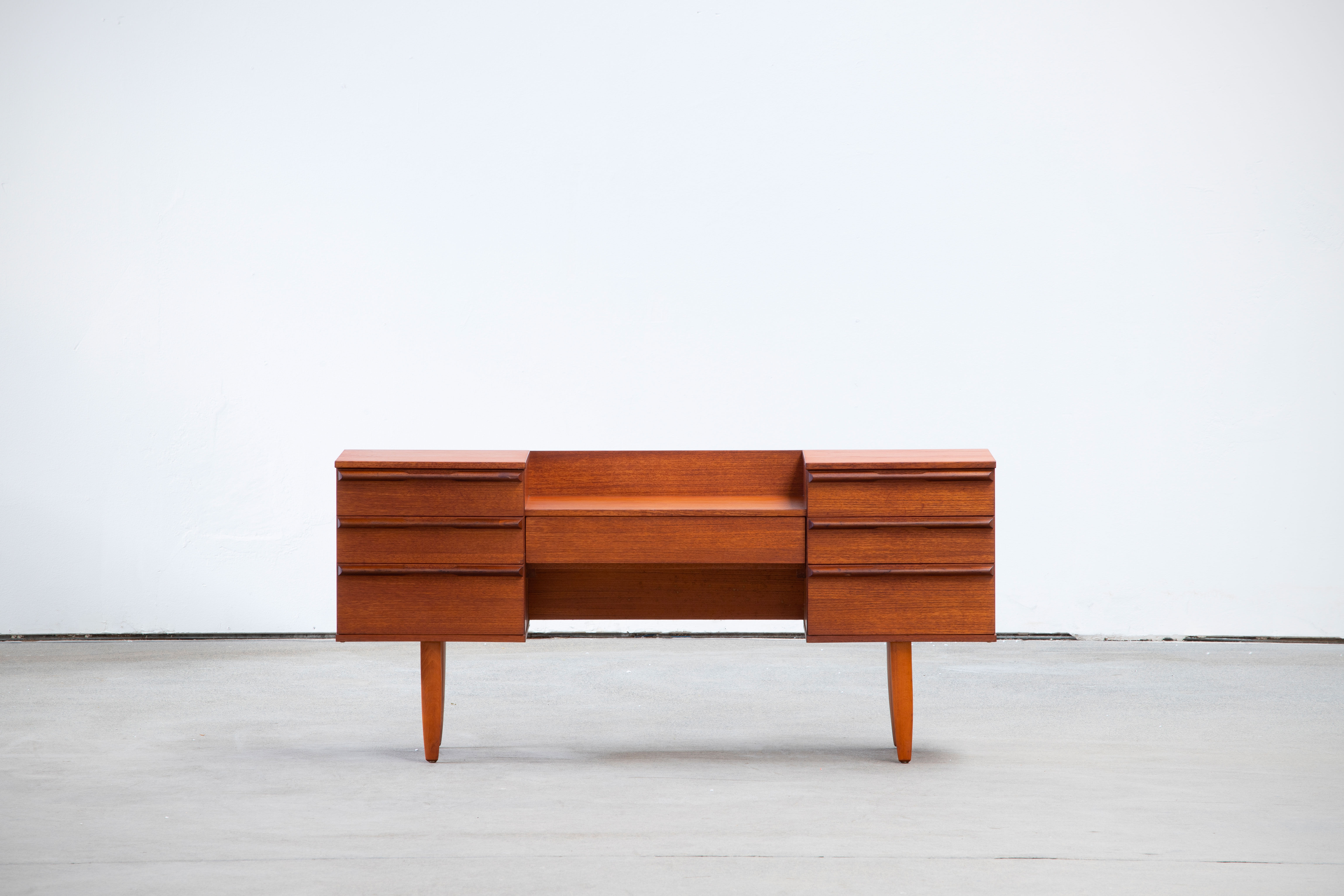 Vintage Scandinavian enfilade 1960