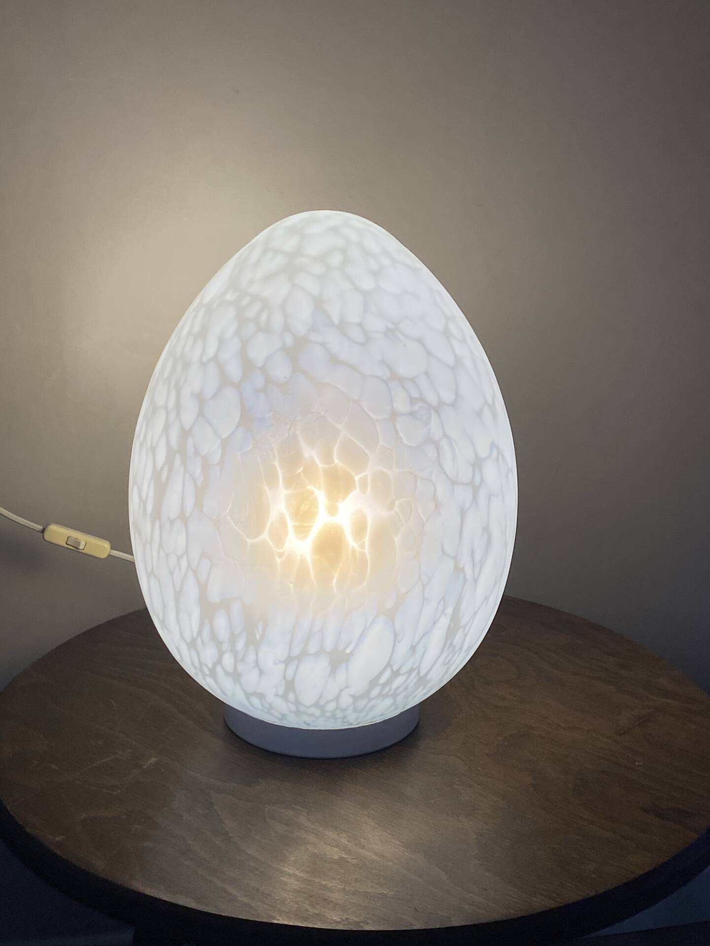 Vintage egg lamp