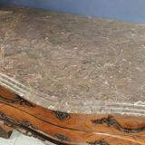 Commode de style louis xv
