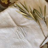 White cotton and linen tablecloth with central monogram from the 1960s.