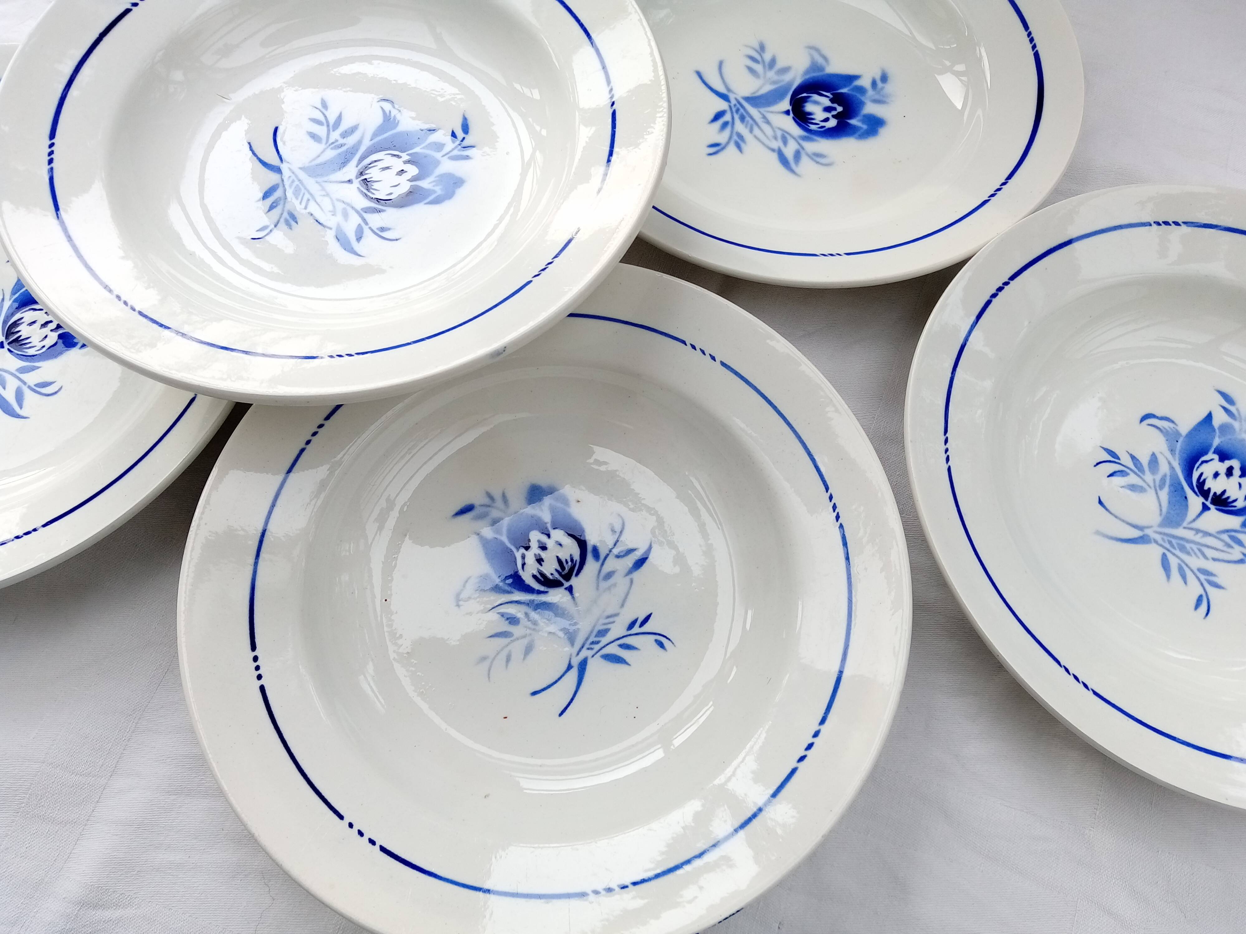 6 St Amand soup plates