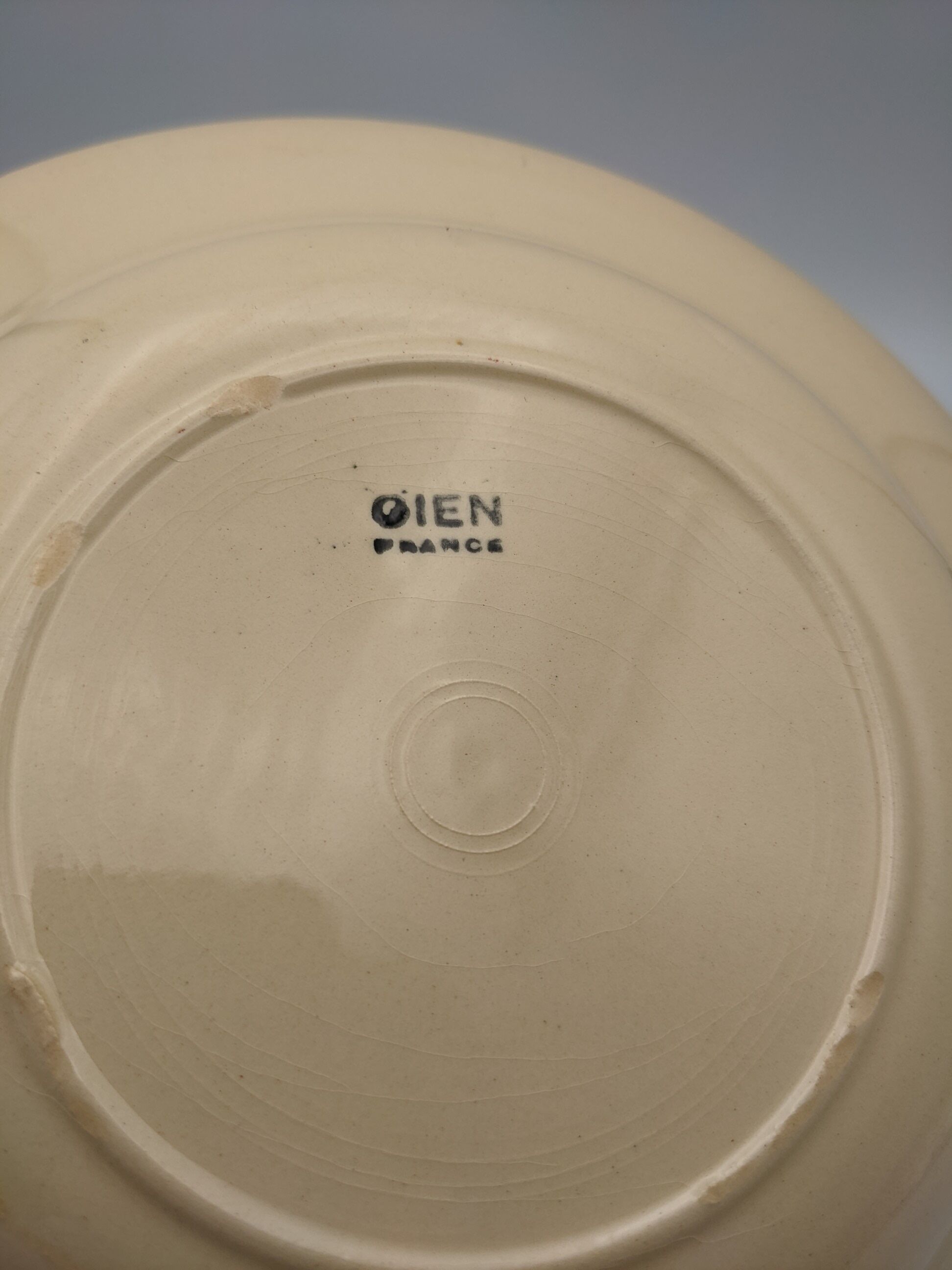 Lot of 6 hollow plates gien france beige color red border flower decoration