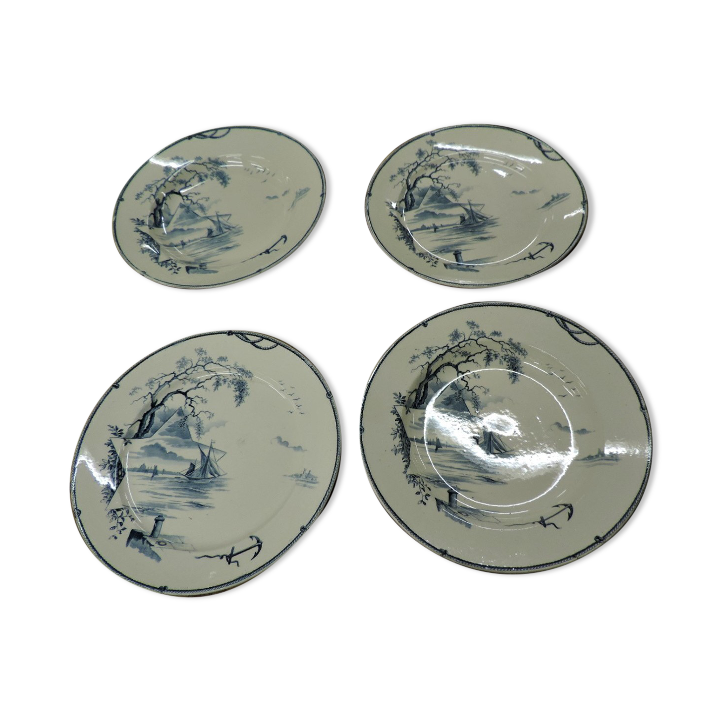 Set of four plates, Gien, fin XIxème