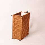 Magazine holder