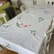 Nappe vintage 80's avec fleurs en appliqué - coton - 150x200 cm