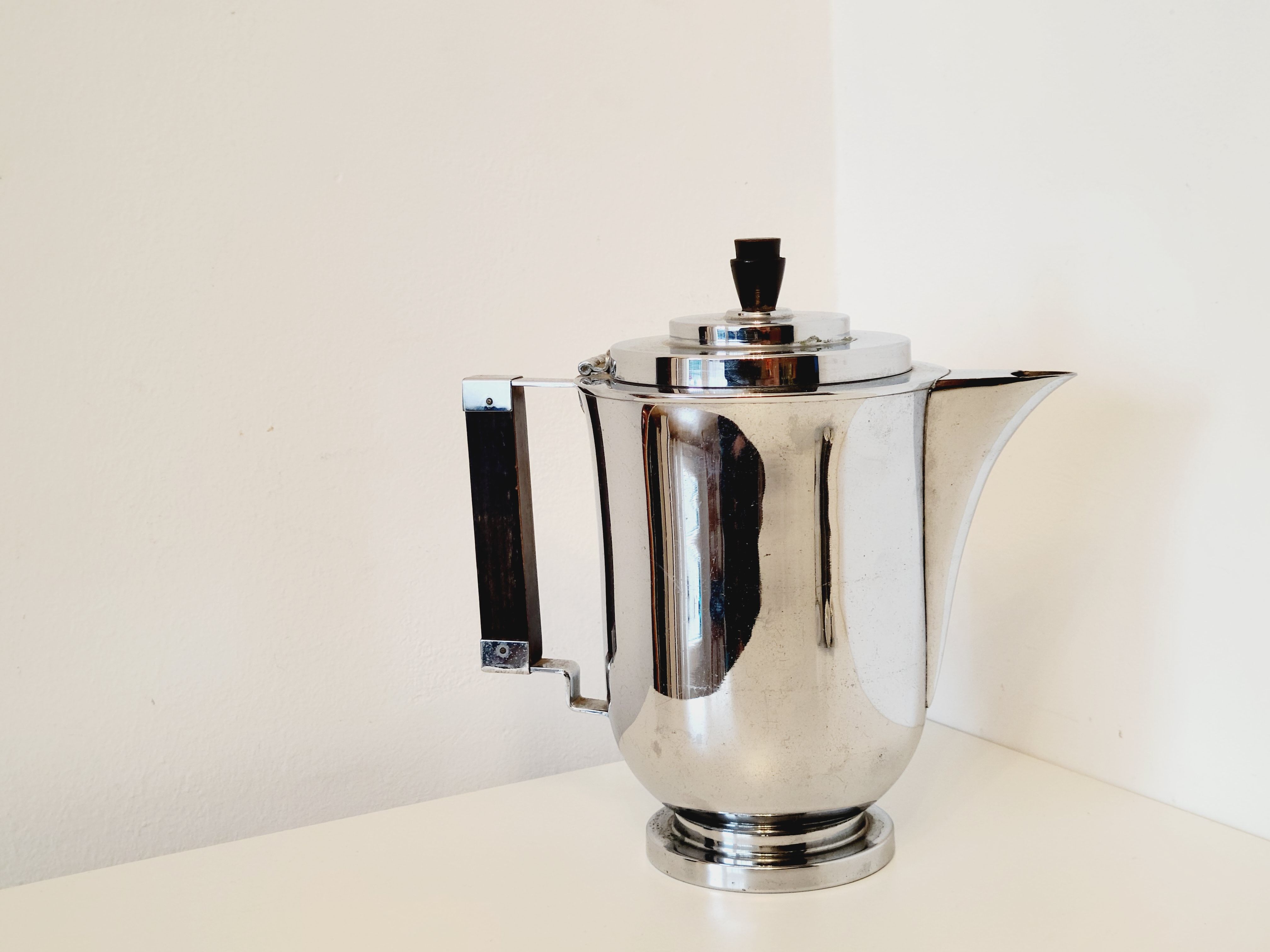 Old tea maker art deco metal and wood