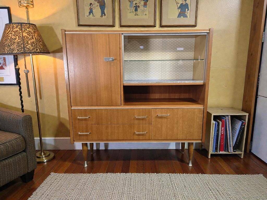 Buffet, meuble bar vitré vintage en bois