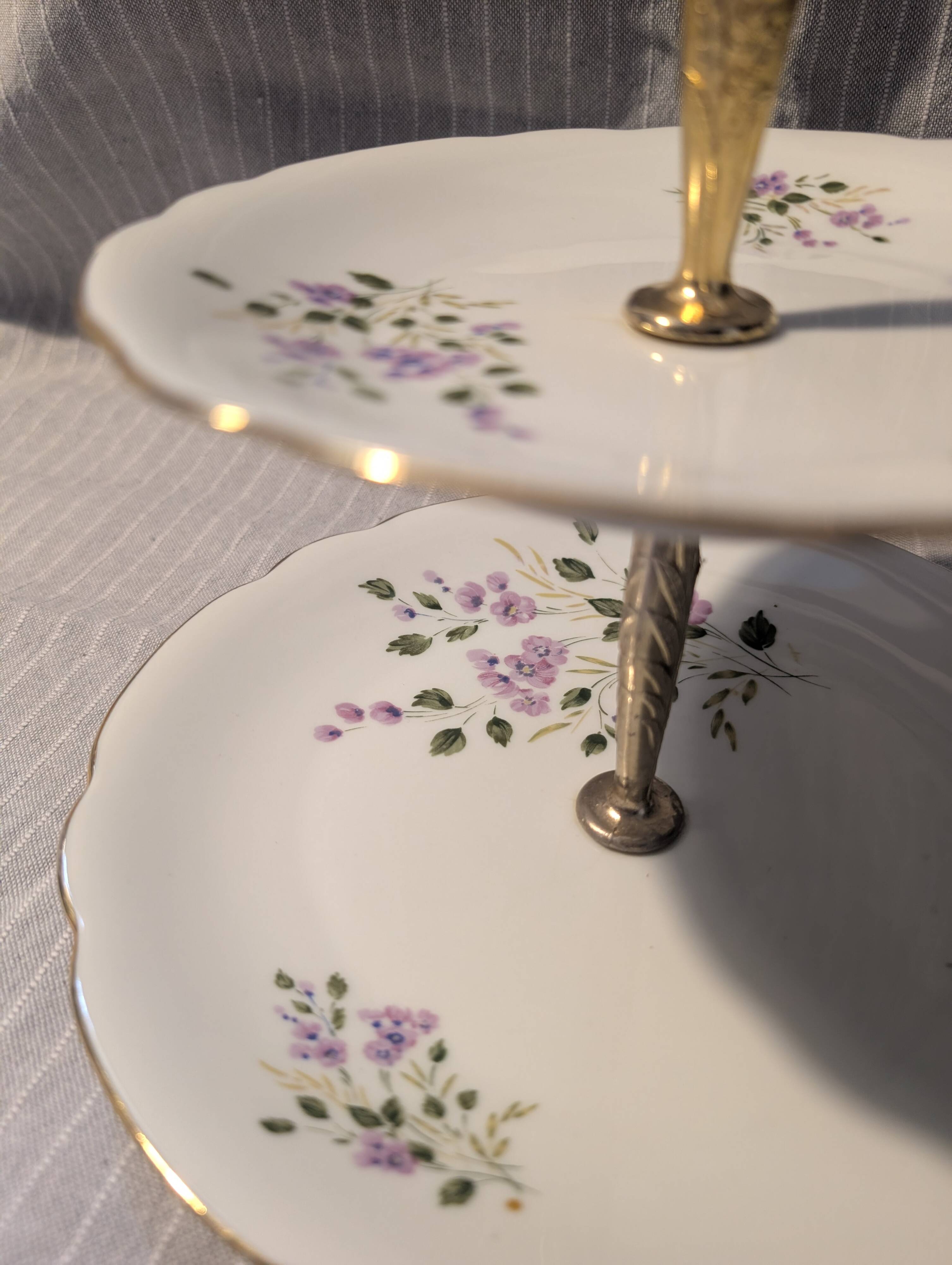Vintage cake stand in Berry porcelain (CNP) - Violet decoration