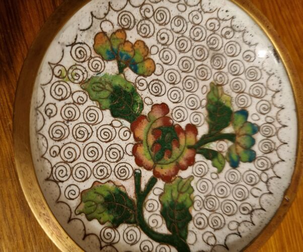Small cup plate empty-pockets in cloisonné enamels