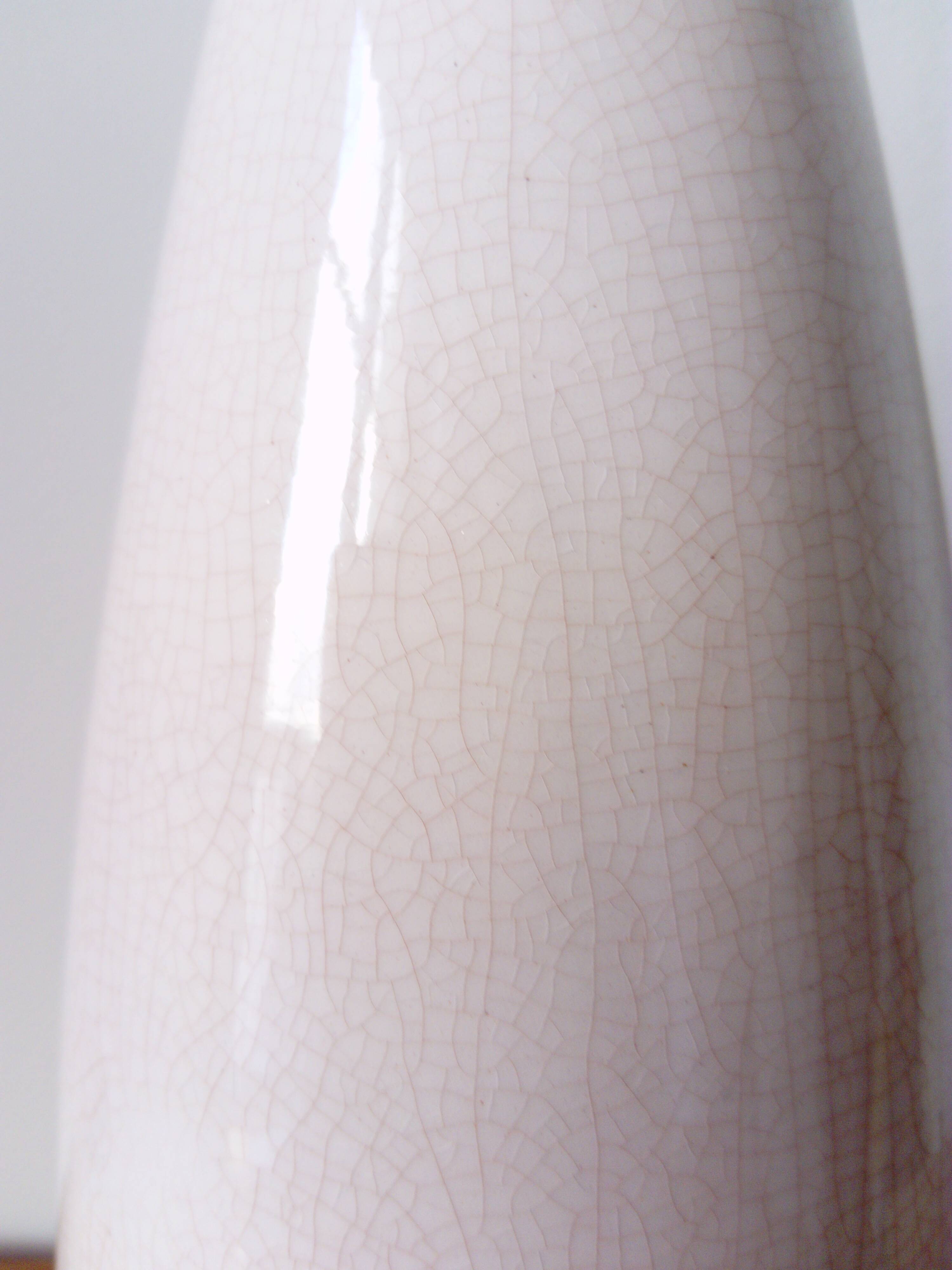 off-white/cream crackled glaze ceramic vase