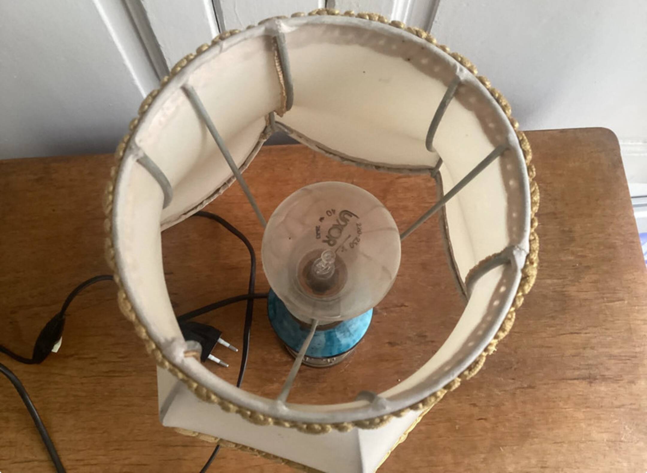 Antique table lamp in Limoges porcelain and gilded bronze