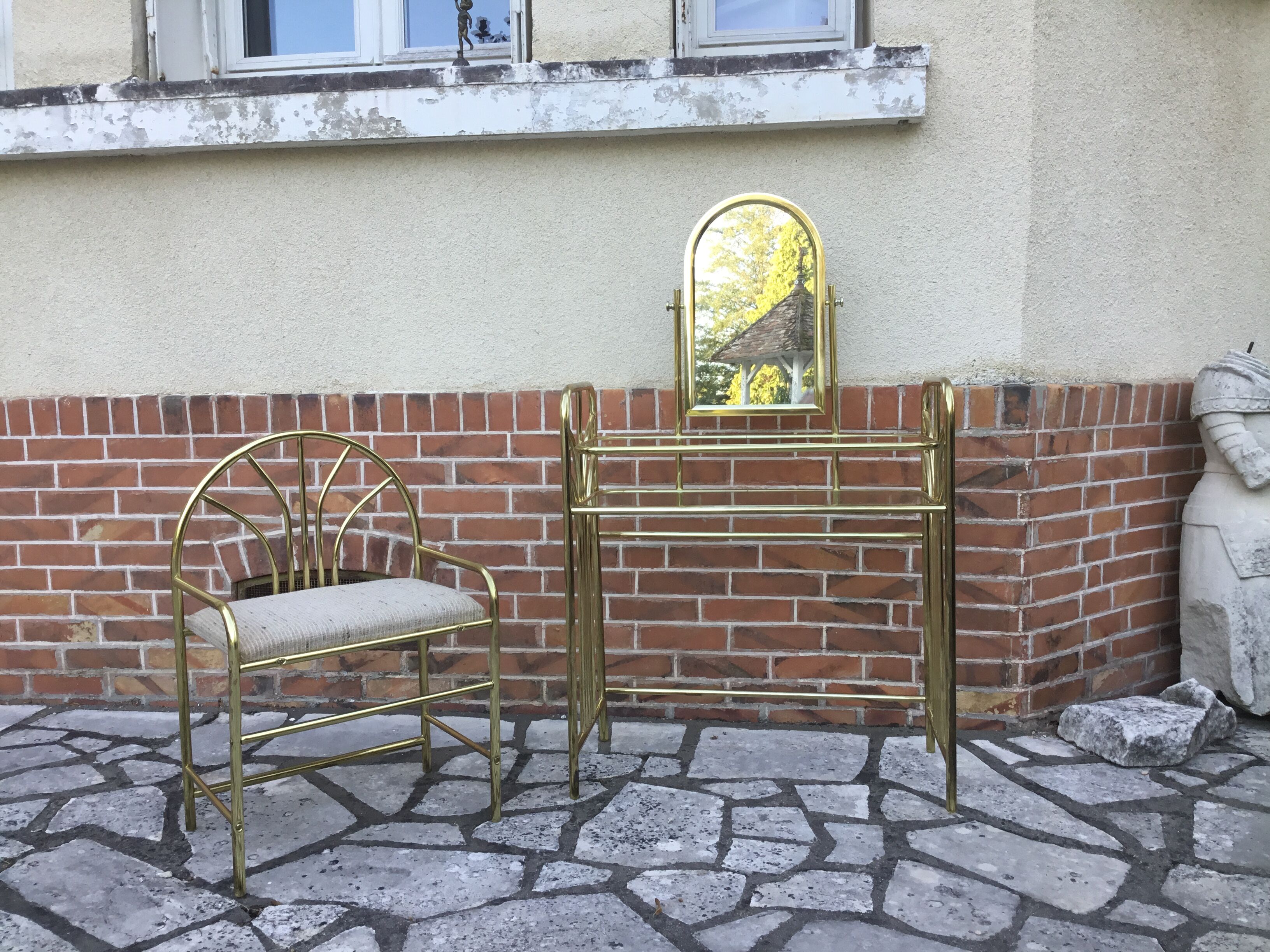 Vintage hairdresser and chair