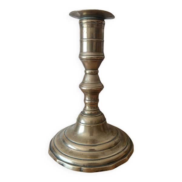 Bougeoir en bronze, XVIIIe — Beyit