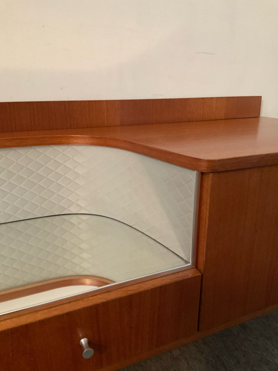 Enfilade Scandinavian tv cabinet of the 60s in teak
