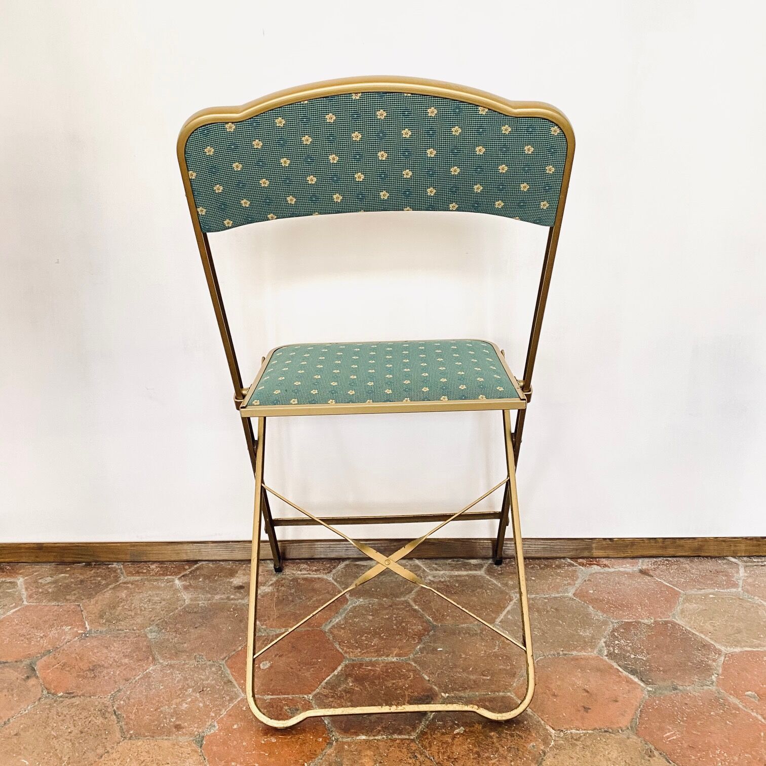 Upcycled vintage folding chair - flowers