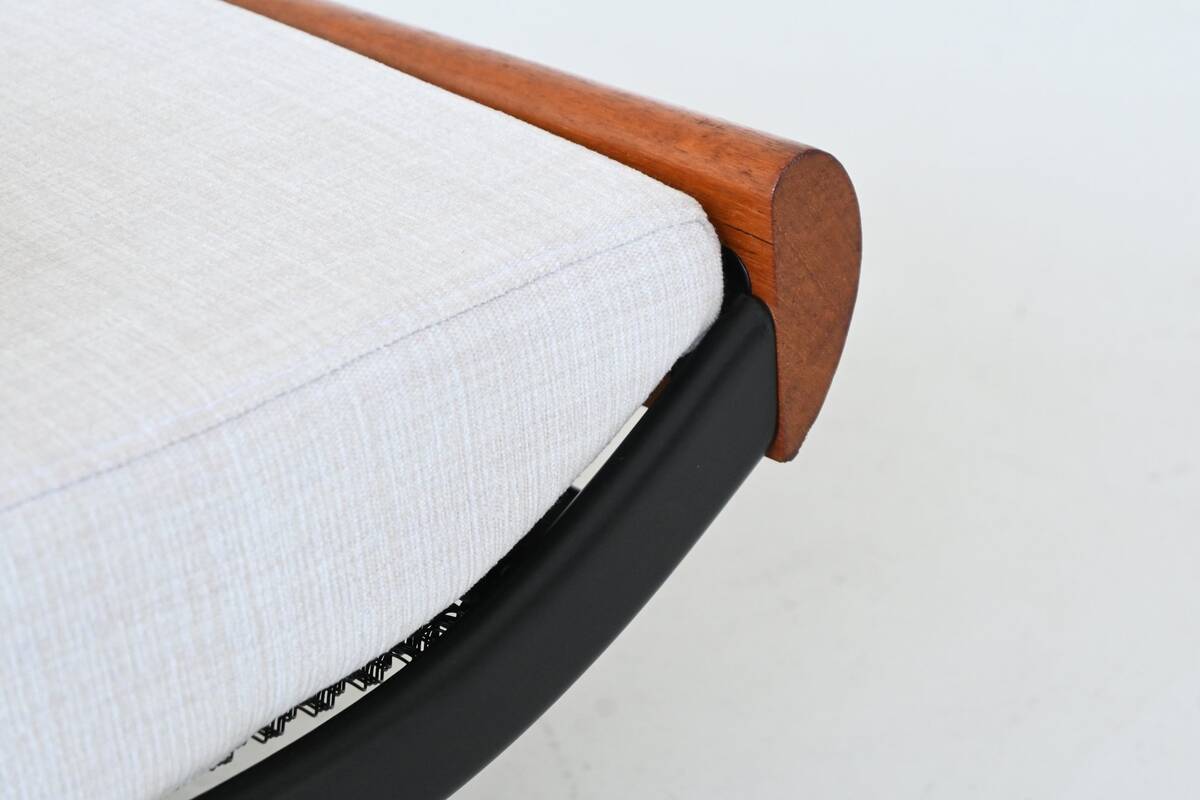 Dick Cordemeijer Cleopatra daybed white fabric Auping Netherlands 1954