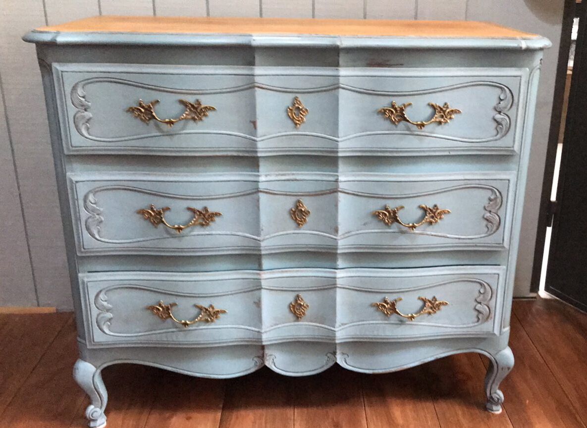 Commode patine bleu vieilli