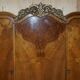 Armoire triple en placage de noyer Waring & Gillow