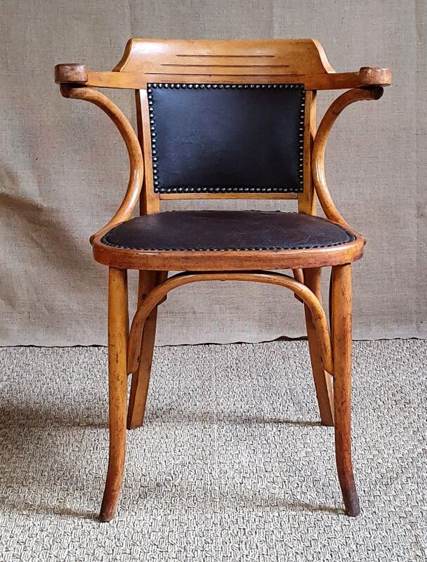 Baumann office chair, Pegamoïd upholstery