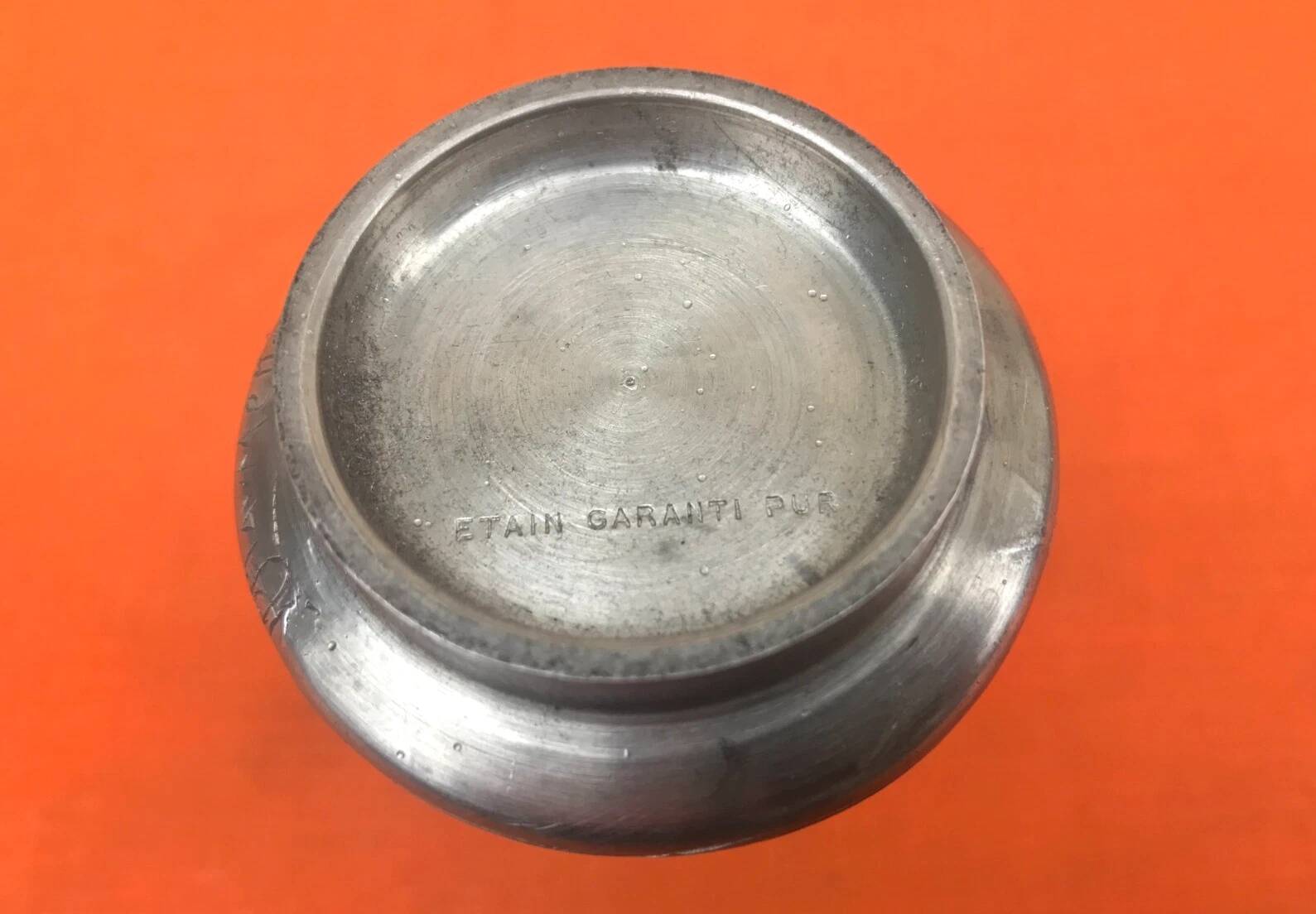 Art Nouveau soliflore vase by P. Chaumette, pewter, oak leaf decoration