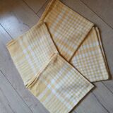 4 large vintage napkins