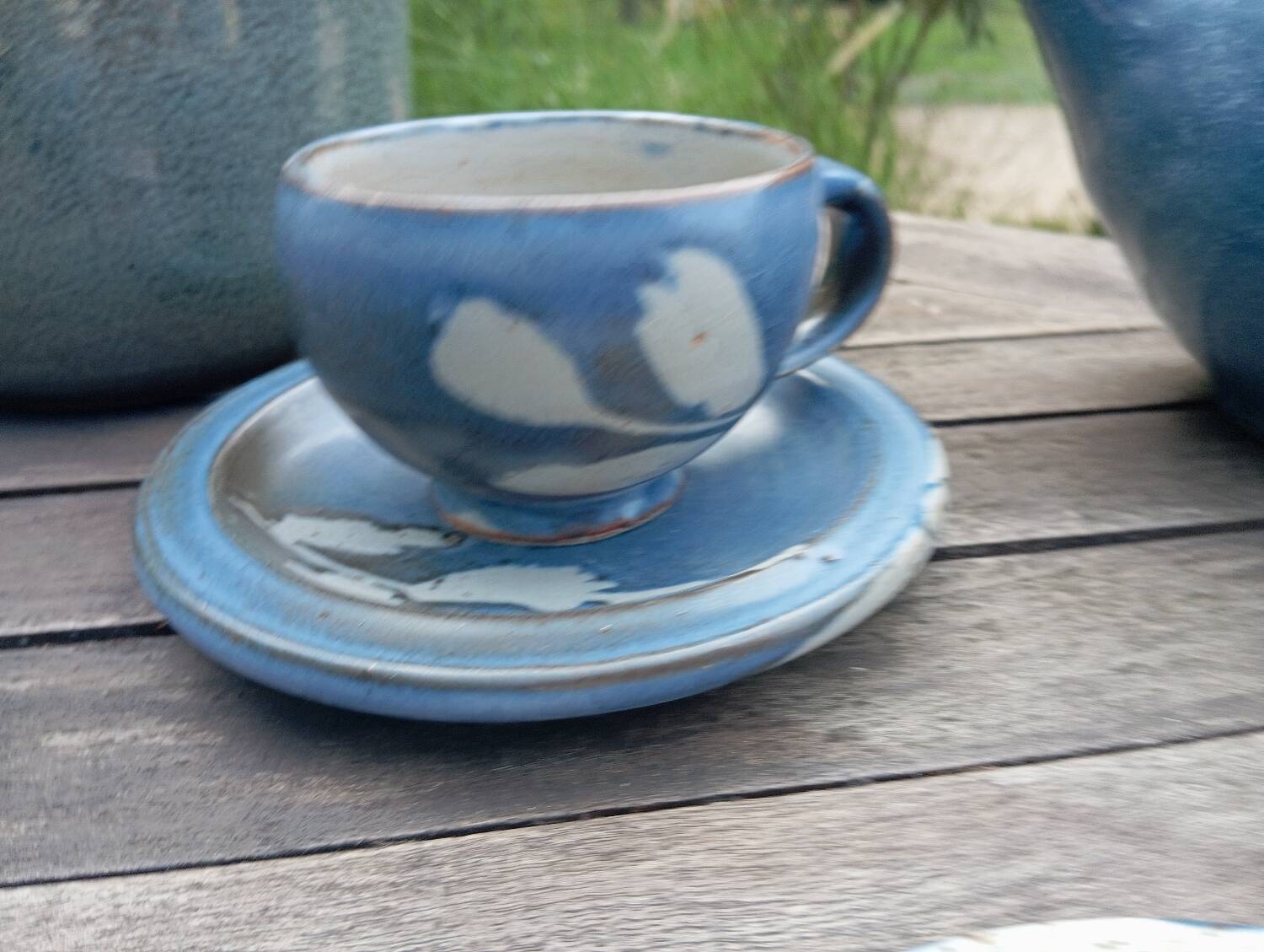 3 tasses et sous-tasses grès bleu et blanc vintage signé