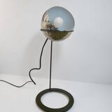 Eyeball lamp on base