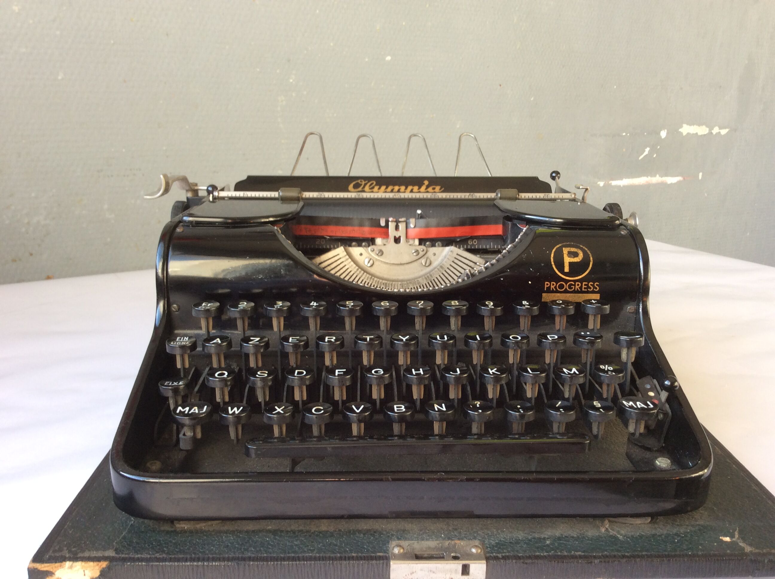 Old portable machine Olympia-Progress ,black