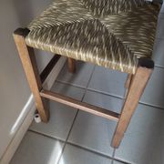 Stool solid wood seat straw feet patinated dp 0922131