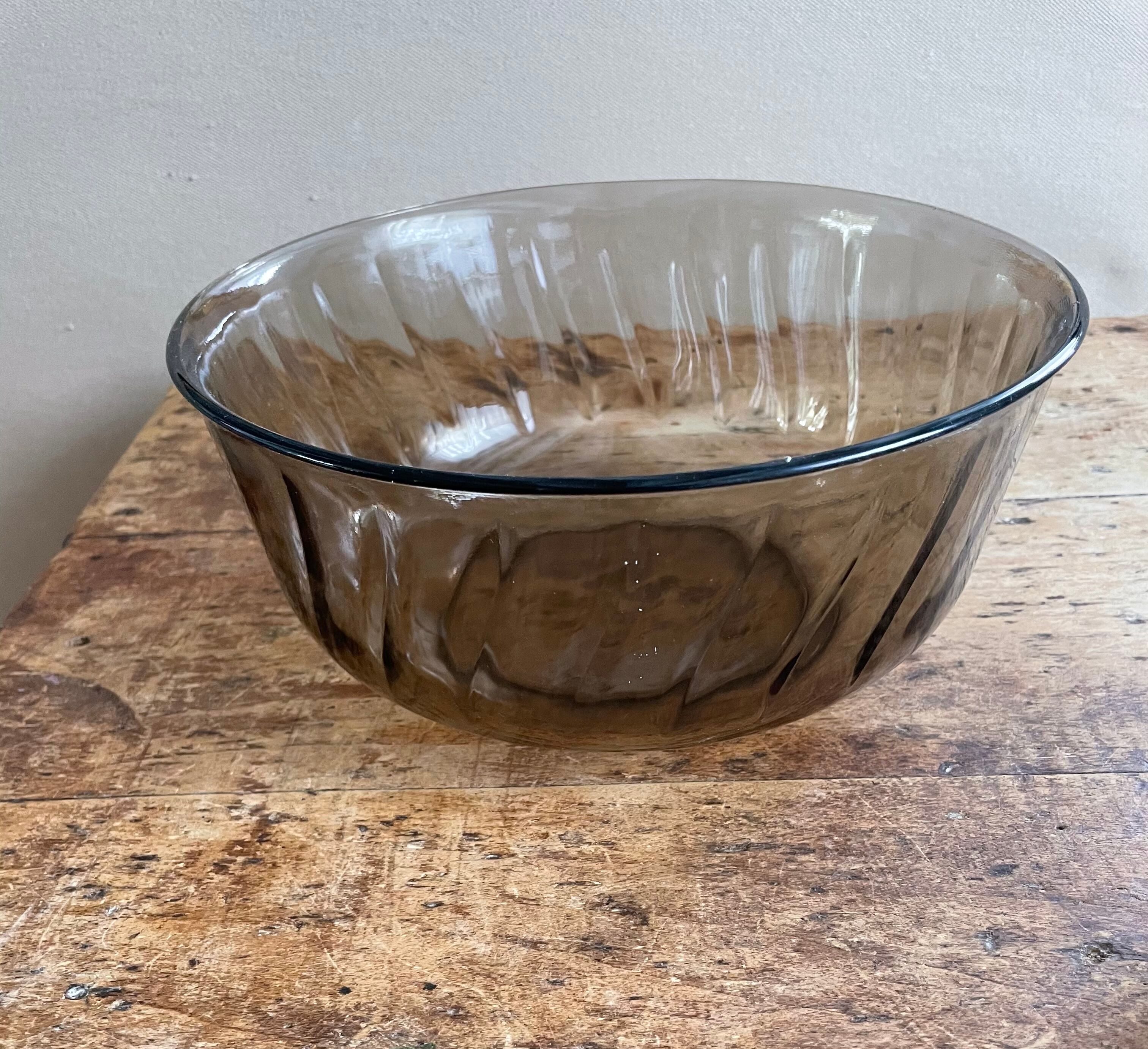Set of 2 salad bowls vintage smoked glass Lever