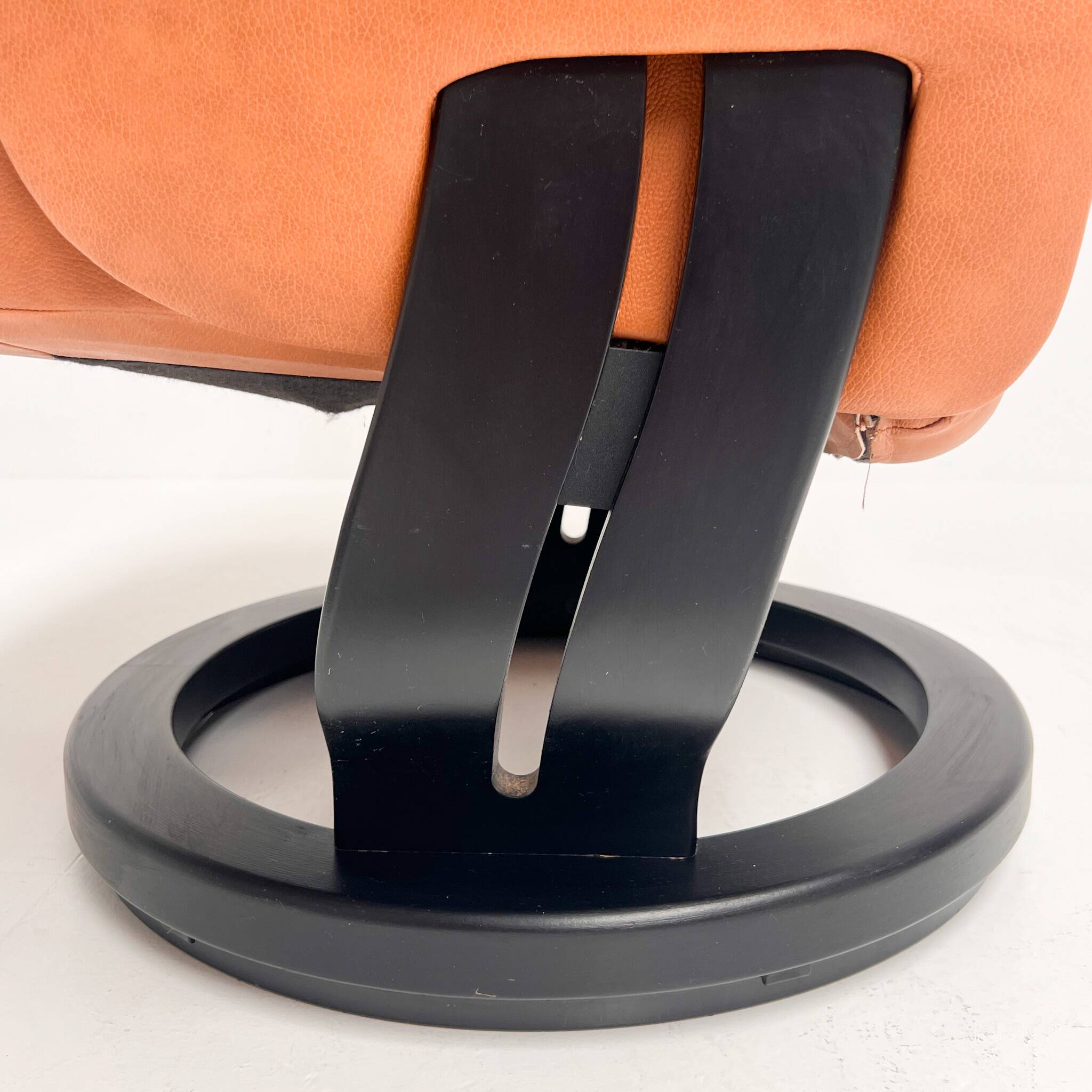 Hjort Knudsen relax chair with ottoman, 1990’s