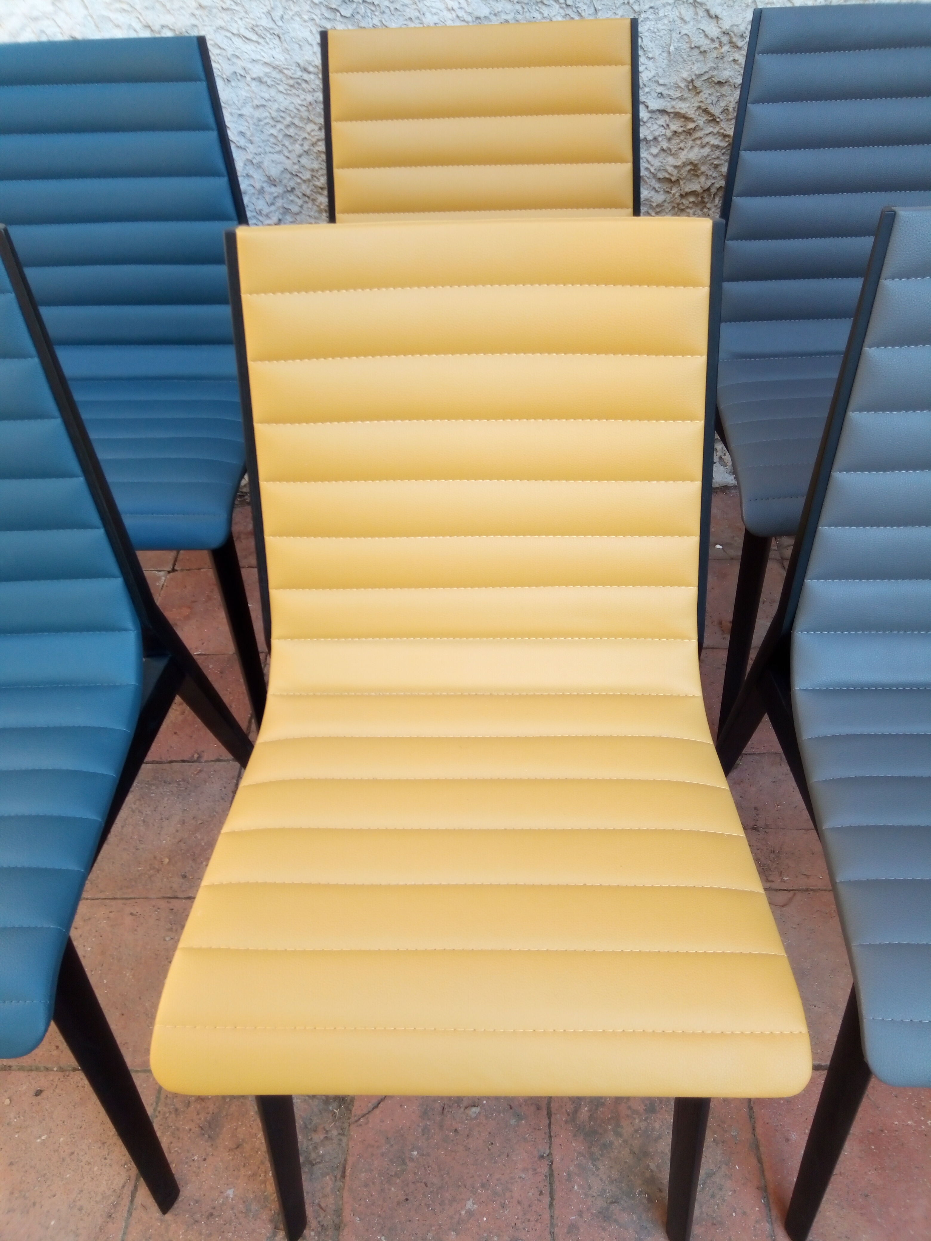Suite of 6 modernist chairs from the 80s