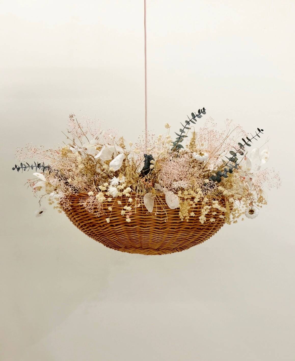 Luminous floral suspension