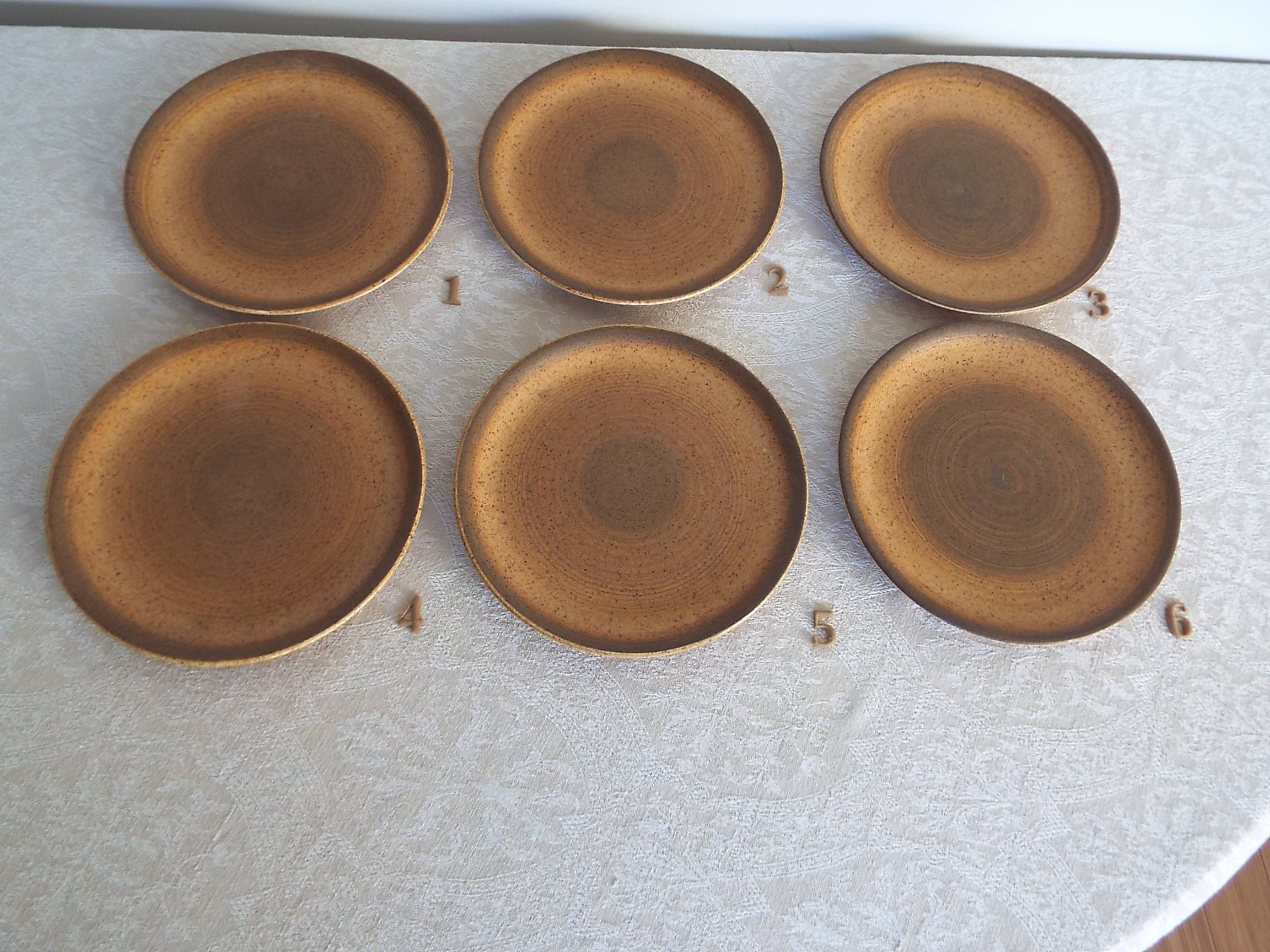 6 Longchamp stoneware dessert plates