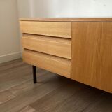 White/wood row