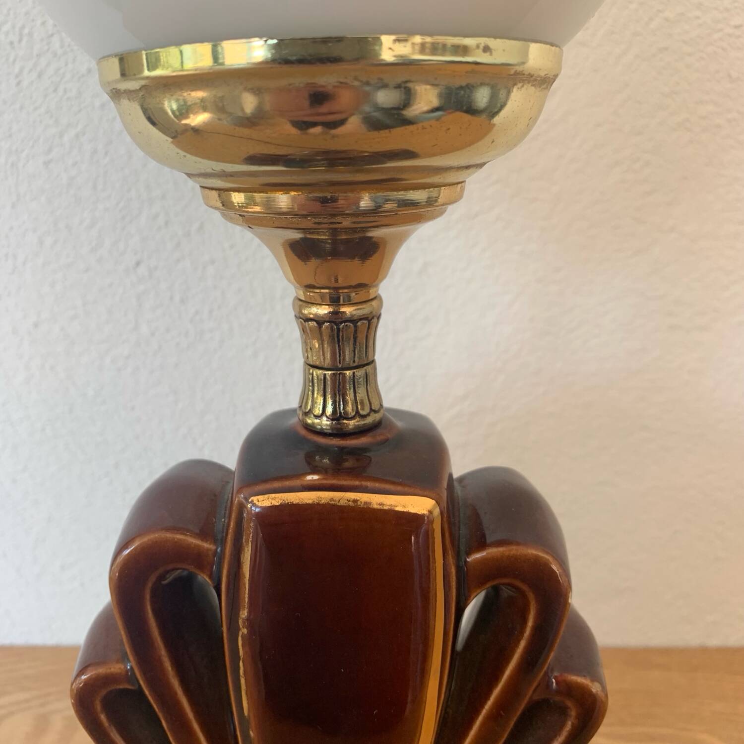 ▪️Art Deco Ceramic and Globe Lamp Stylized Shell Brown and Gold