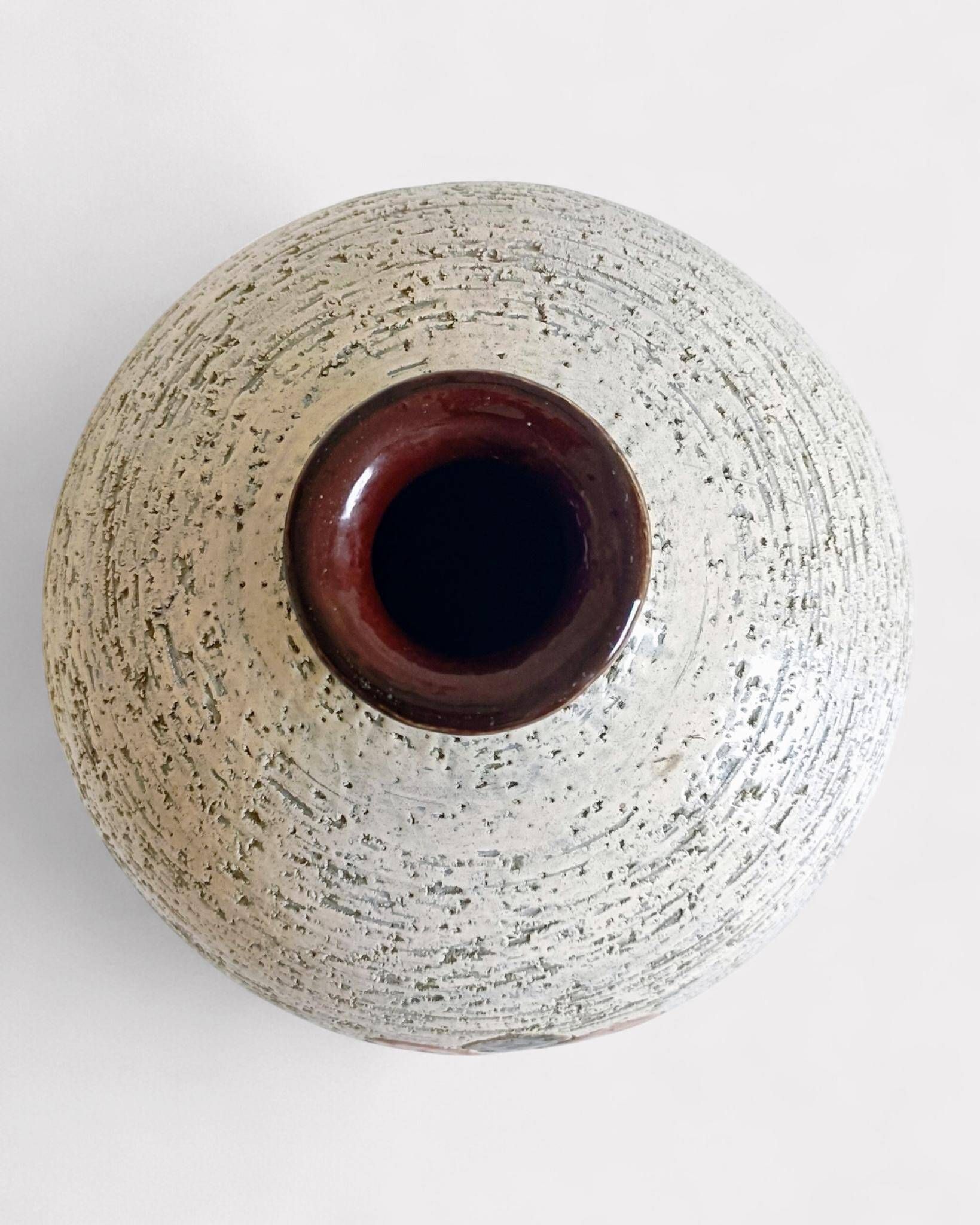 Bitossi by Aldo Londi Chamotte Ball Vase, Italy, 1960s