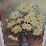 Table of yellow chrysanthemums