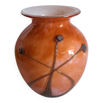 Vase en pate de verre. Signée Biot.