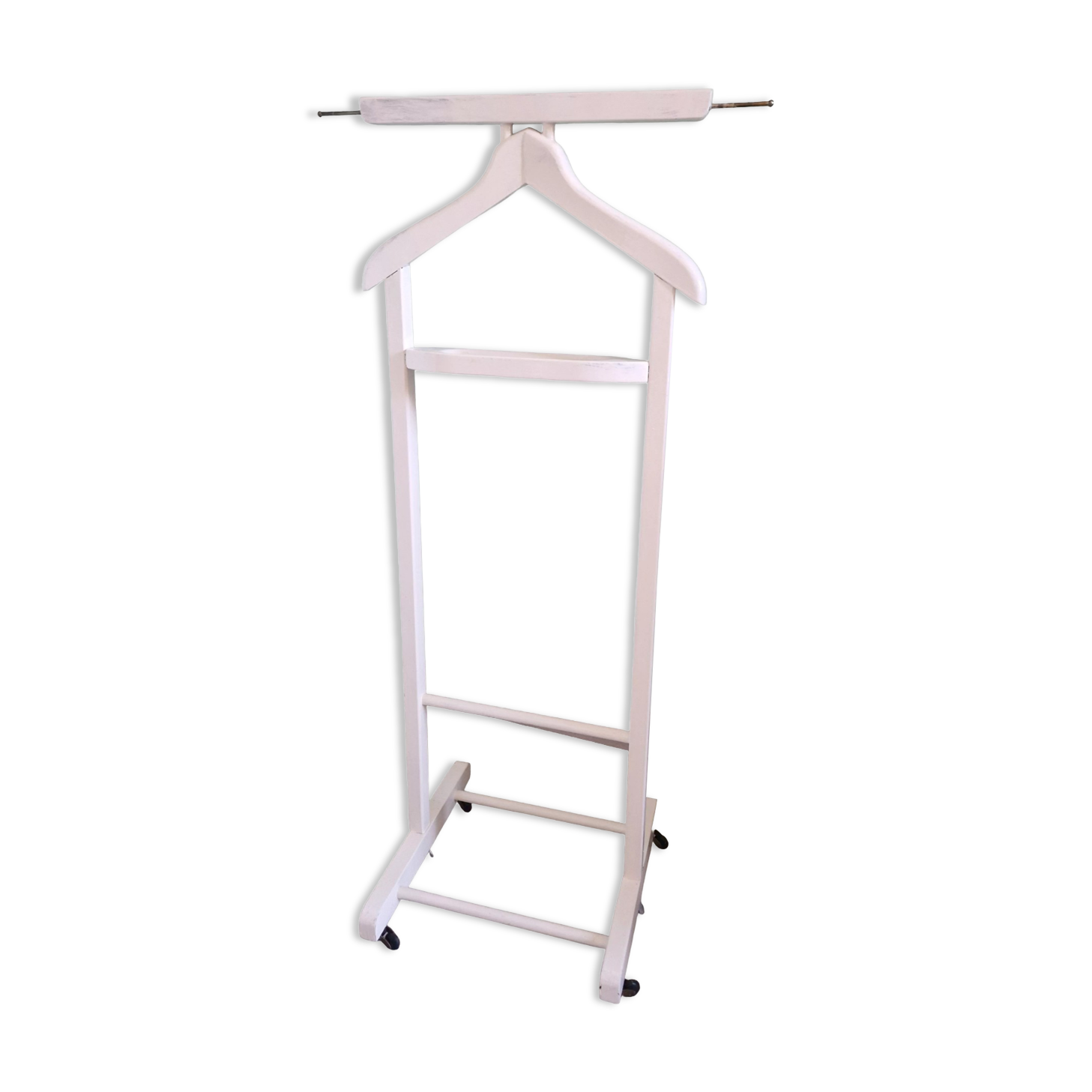 Shabby chic wooden valet