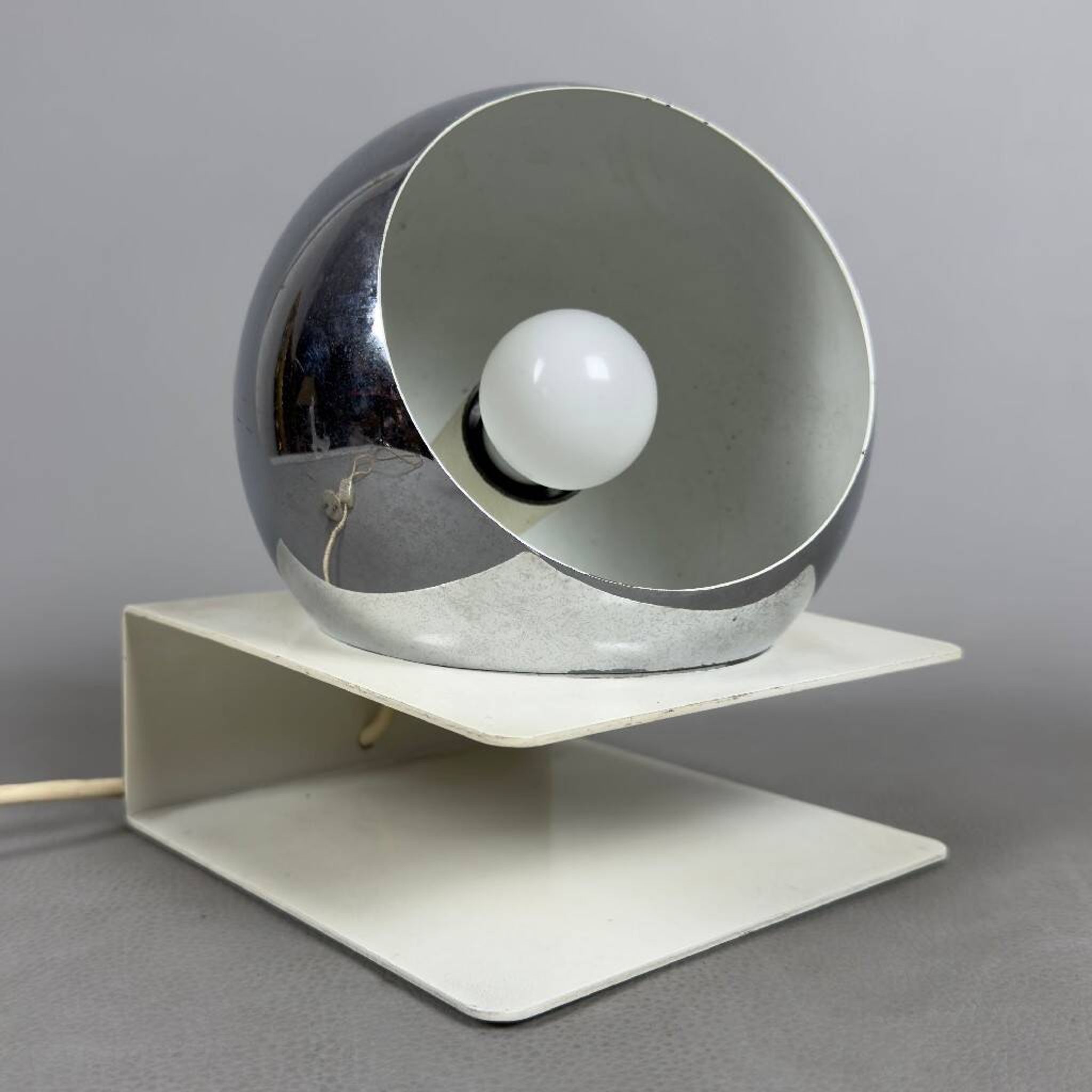 Orb Eye metal table lamp Goffredo Reggiani Space Age vintage 1970s